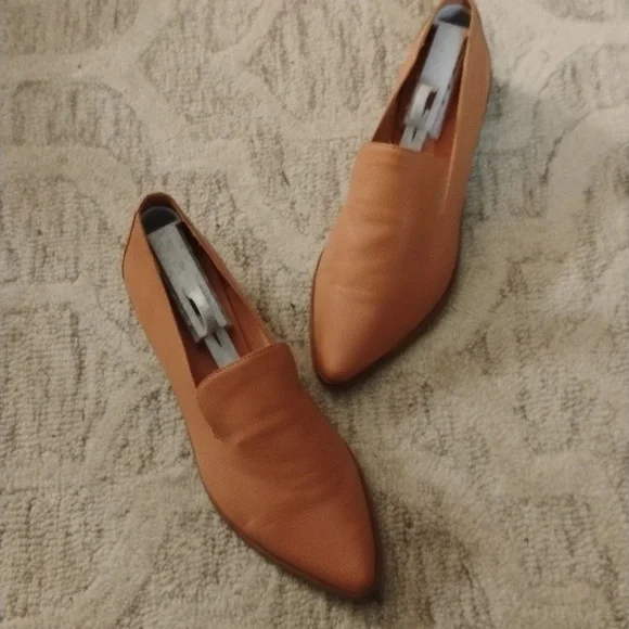 Treasure & Bond Kena Coral Leather Flats - Picture 7 of 9
